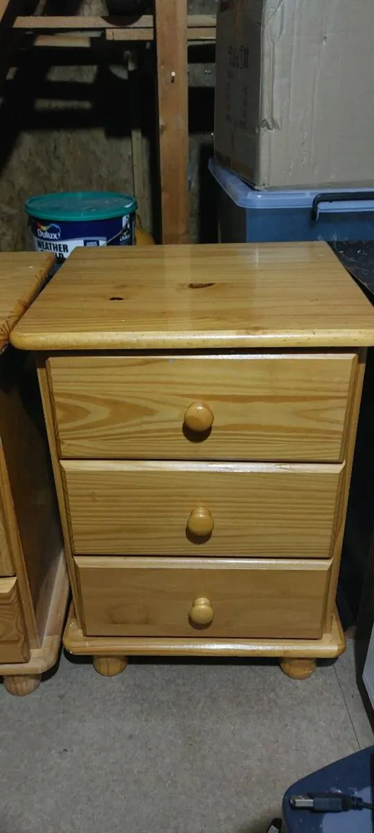 2 Bedside table - Image 2