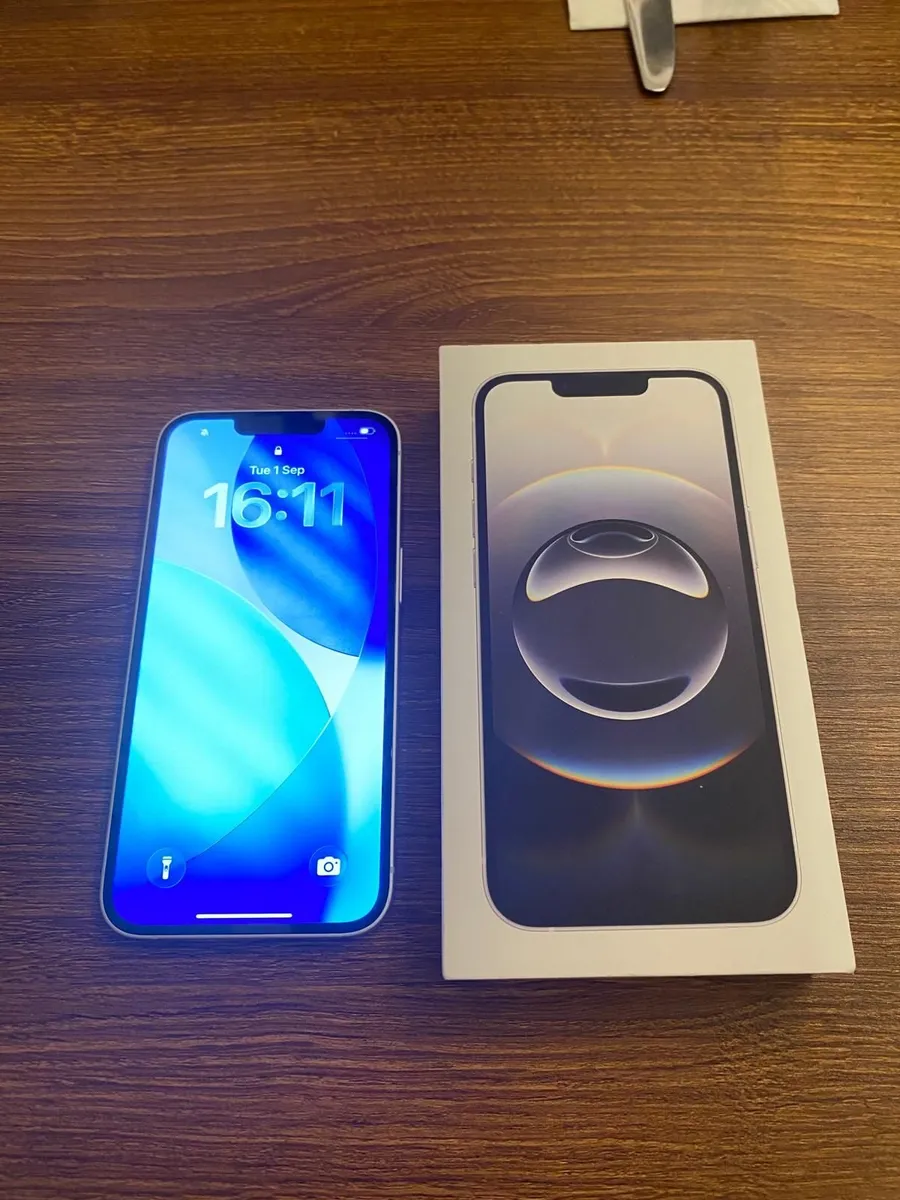 iphone 16e NEW - Image 1