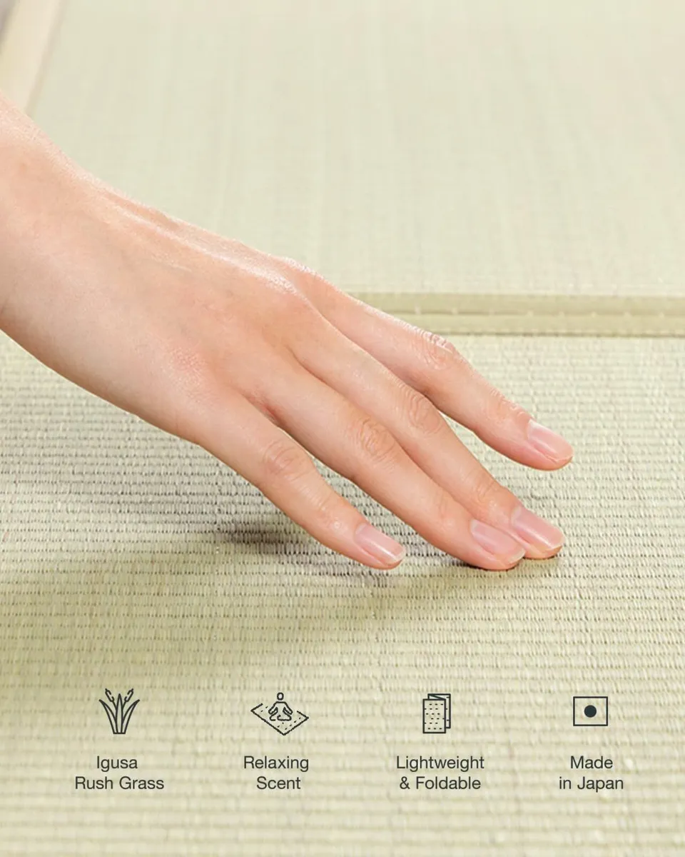Japanese Tatami Mattress Igusa Mat Folds in Three - Image 3