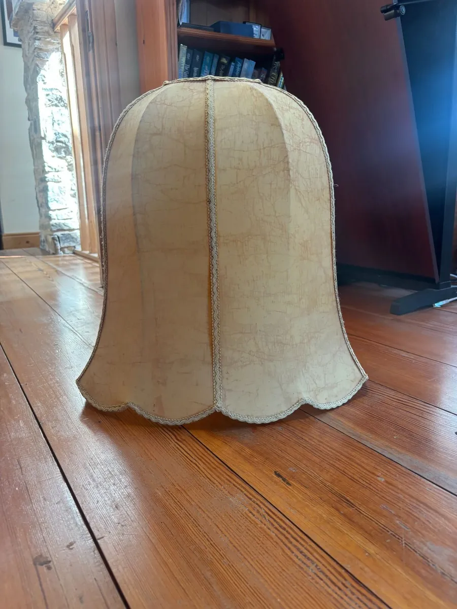 Vintage antique-style lampshade - Image 3