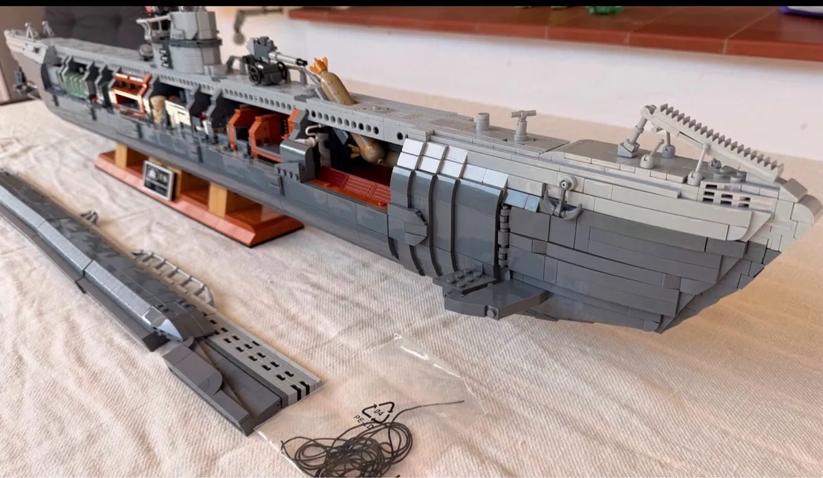 Revell brick system submarine - Image 4