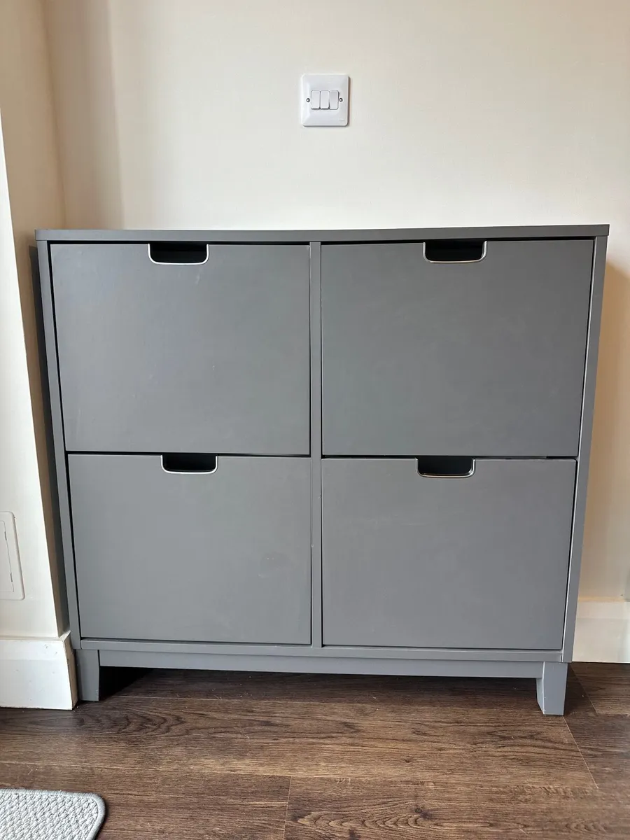 Shoe cabinet - Image 1