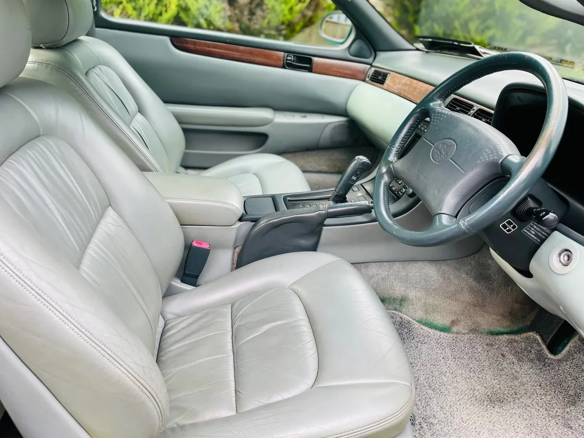 Toyota Soarer 1991 4.0 V8 UZZ32 - Image 2