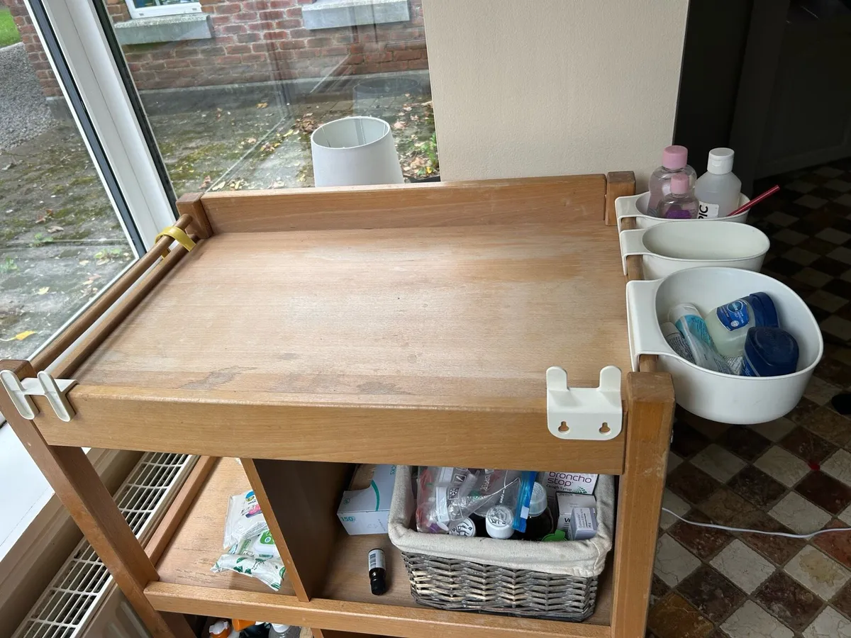 Mamas and Papas changing table - Image 3