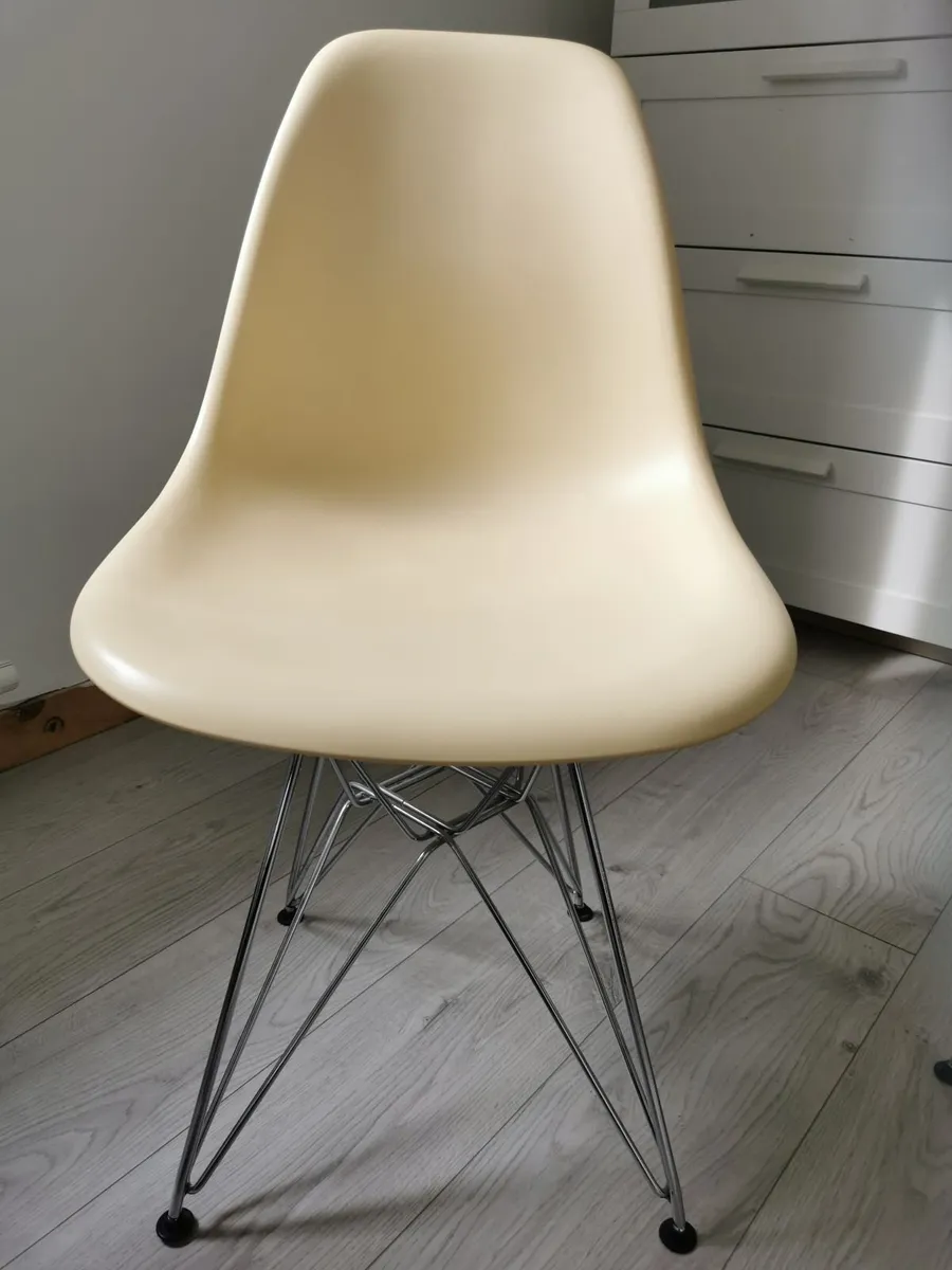 Chairs - Image 3
