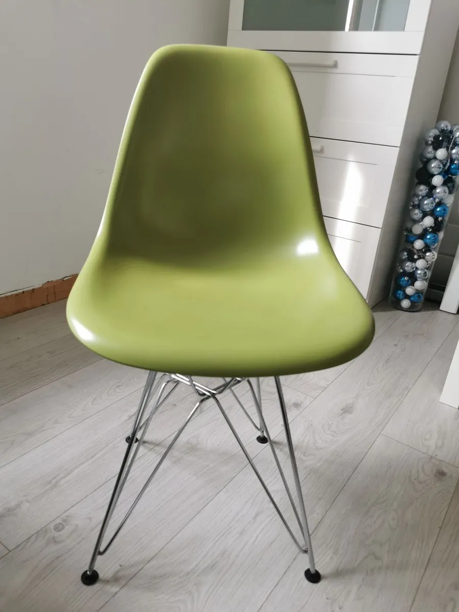 Chairs - Image 4