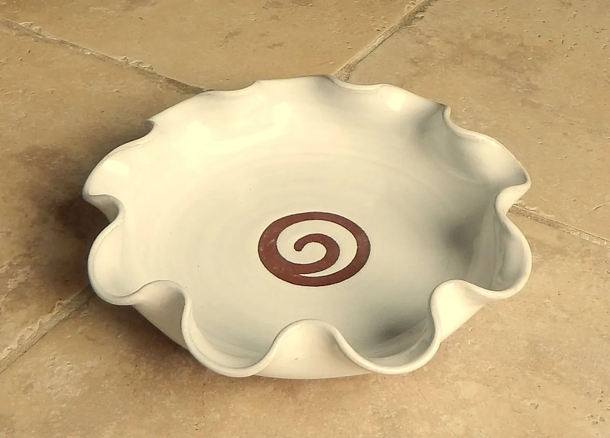 Stephen Pearce Pottery Curly Dish - Image 1