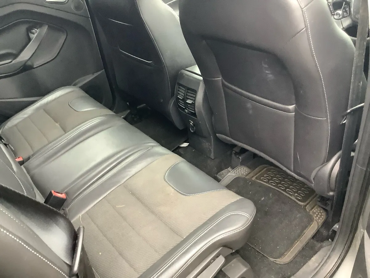FORD KUGA AUTOMATIC - Image 2