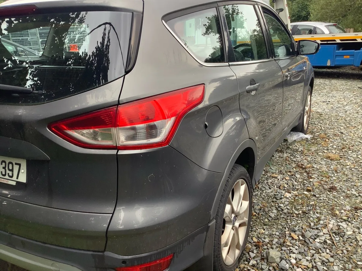 FORD KUGA AUTOMATIC - Image 3