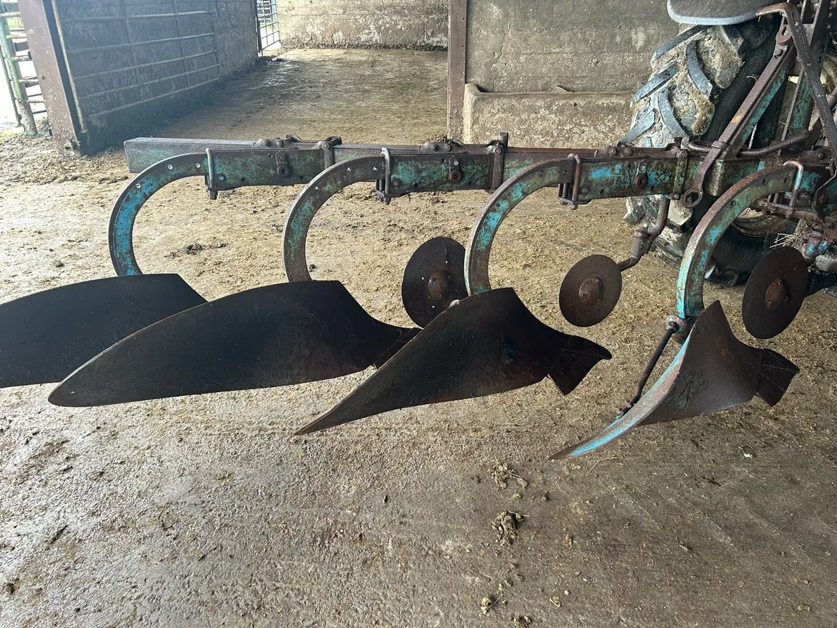 Fiskars 4 furrow standerd plow - Image 4