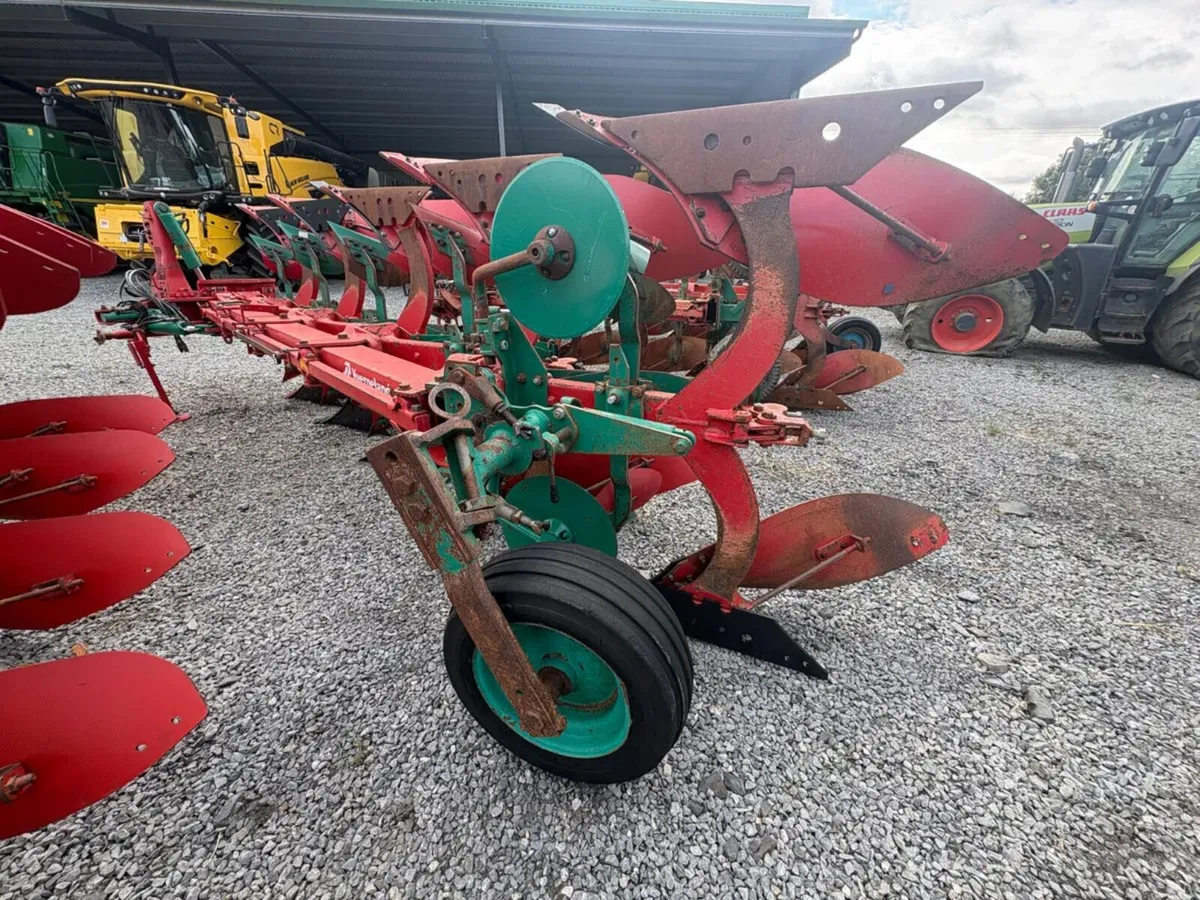 KVERNELAND ES 95 200 5 FURROW - Image 3