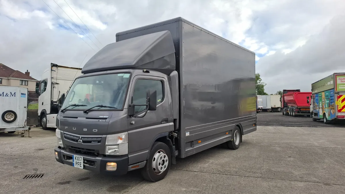 2017 Fuso / Canter 7C15 Box Truck  Auto Gear Box - Image 3