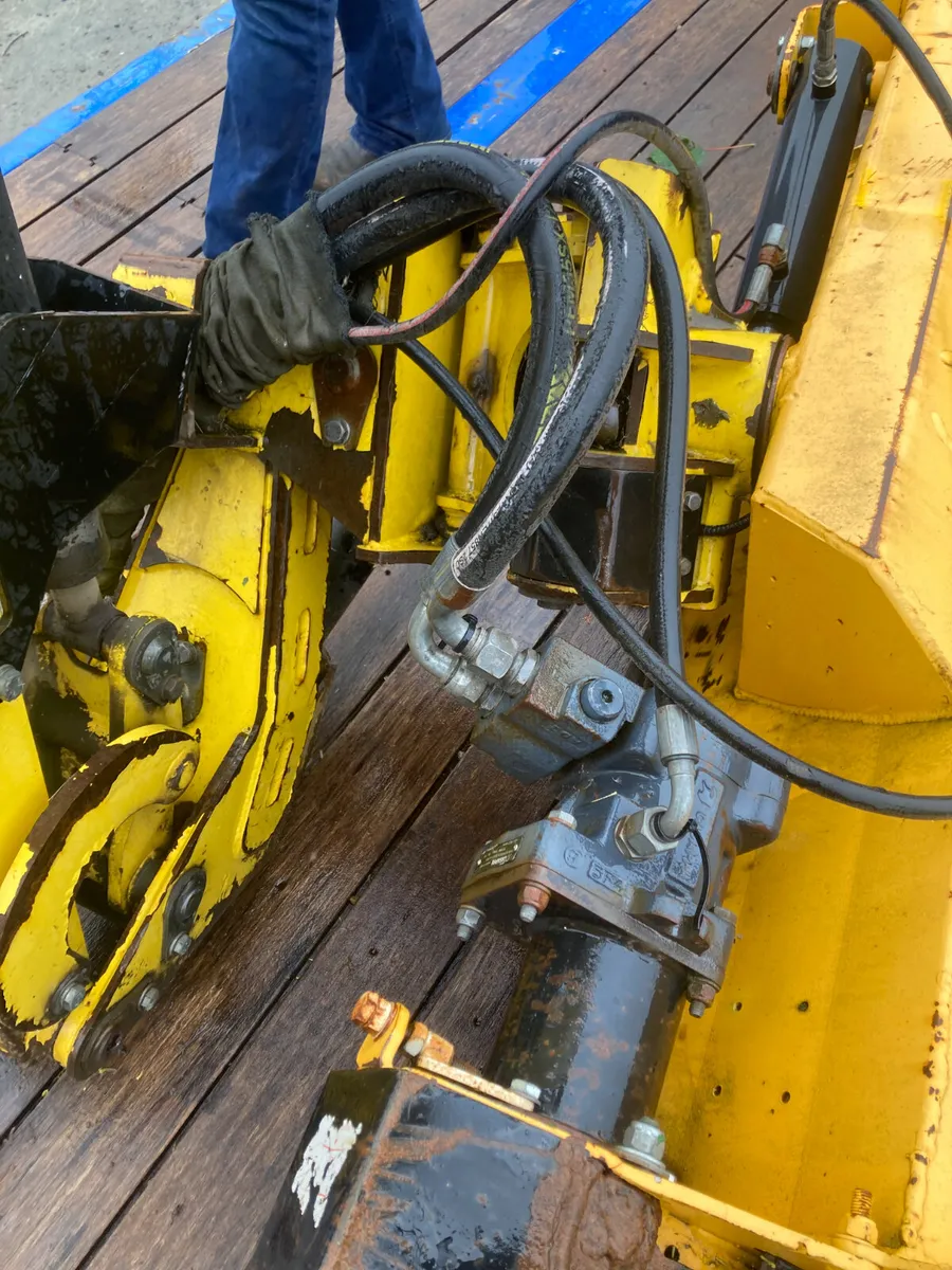 Spearhead 686 orbital hedgecutter - Image 4