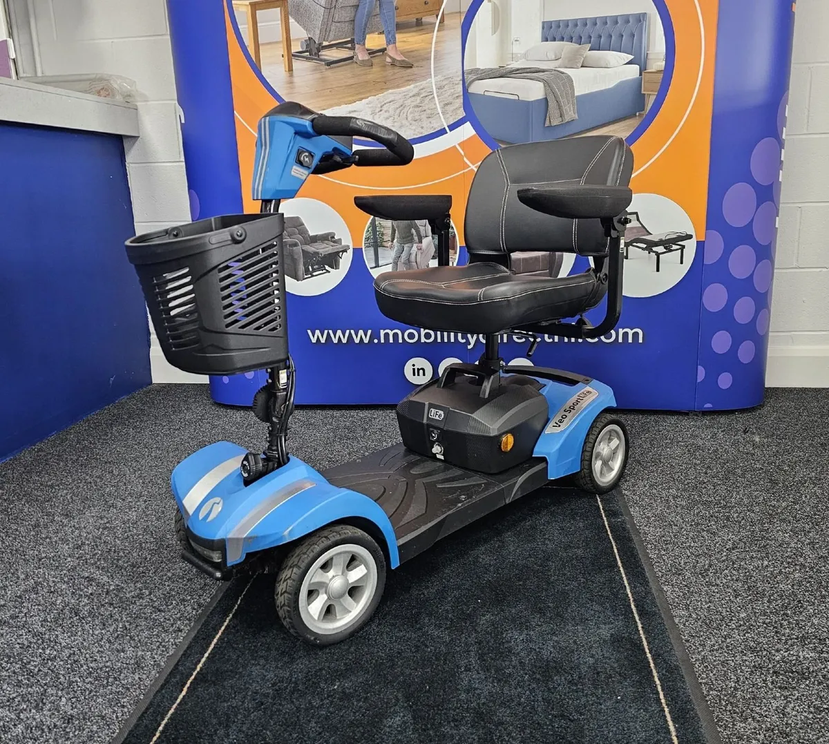 Pre-Owned Rascal Veo Sport Life Mobility Scooter - Image 1