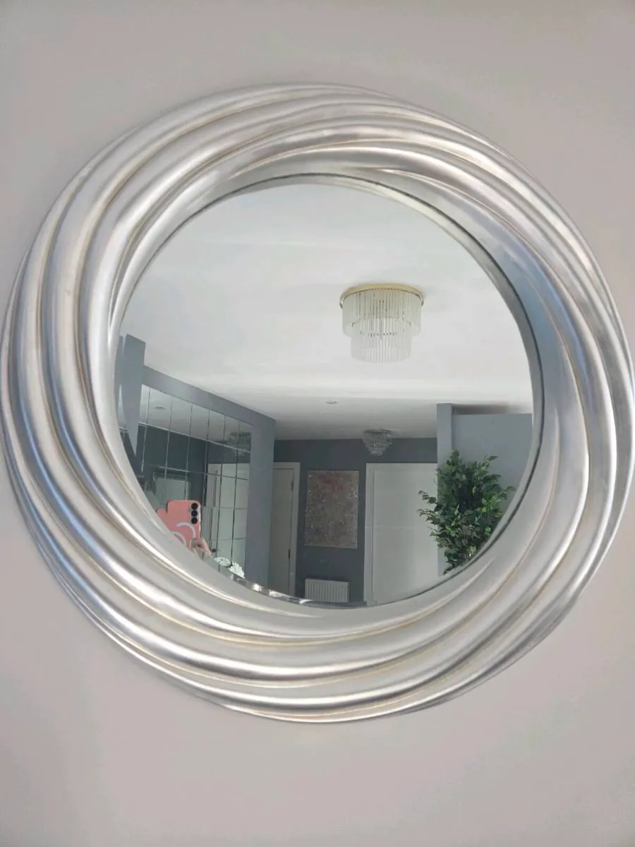 Mirror - Image 3