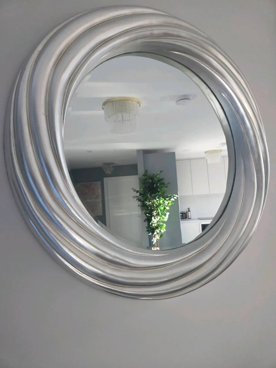 Mirror - Image 4