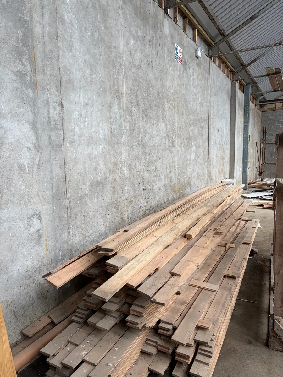 Pine flooring - Image 1