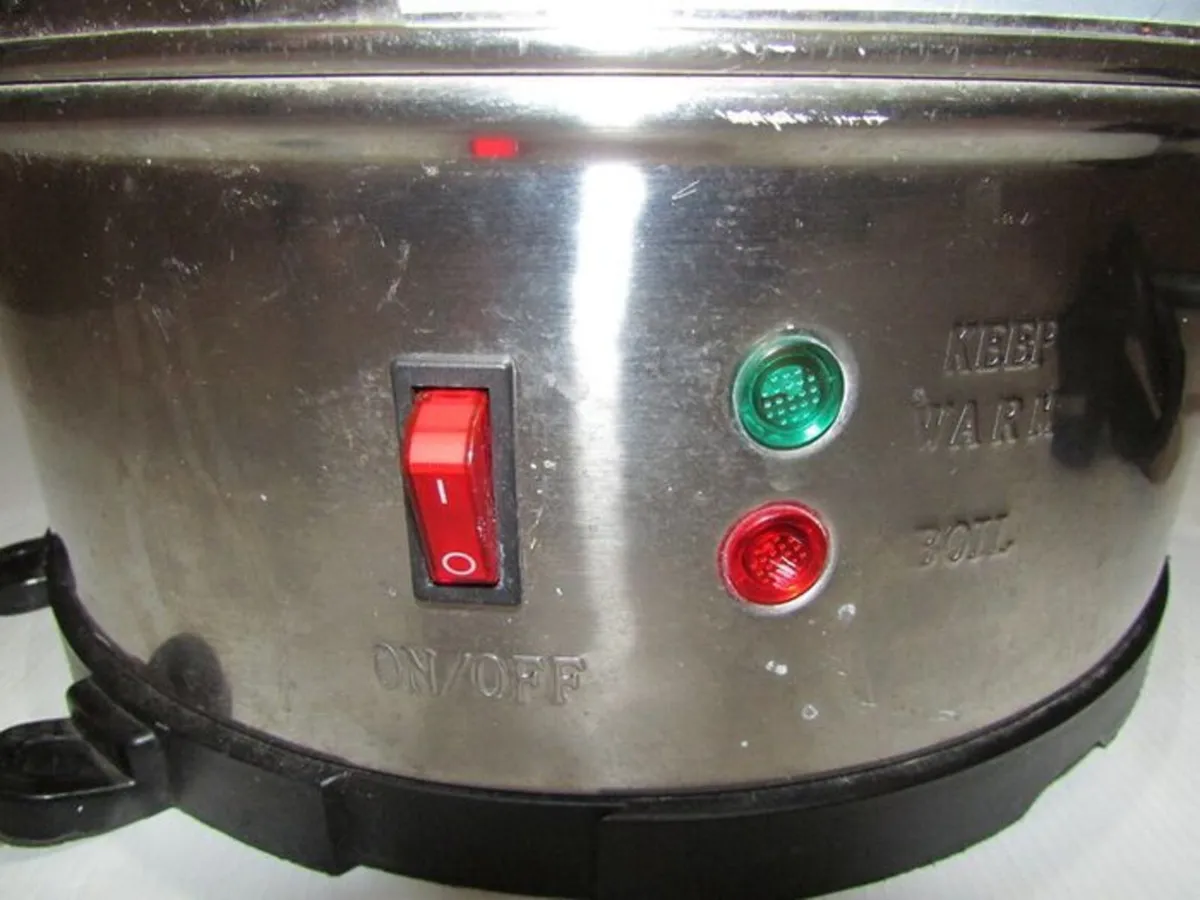 Swan Hot Water boiler 26L - Image 3