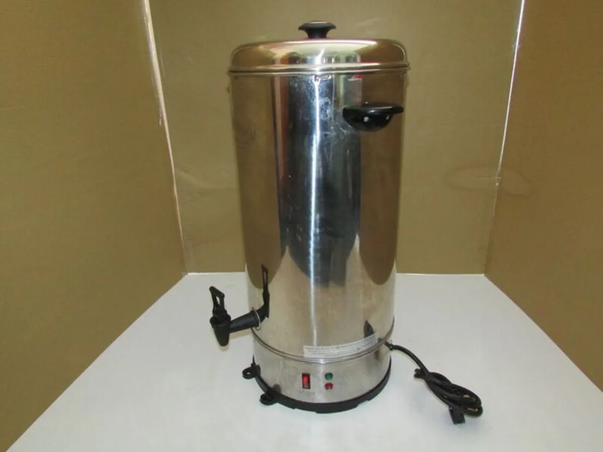 Swan Hot Water boiler 26L - Image 1