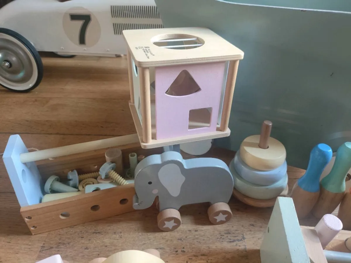Kids trolly storage - Image 3