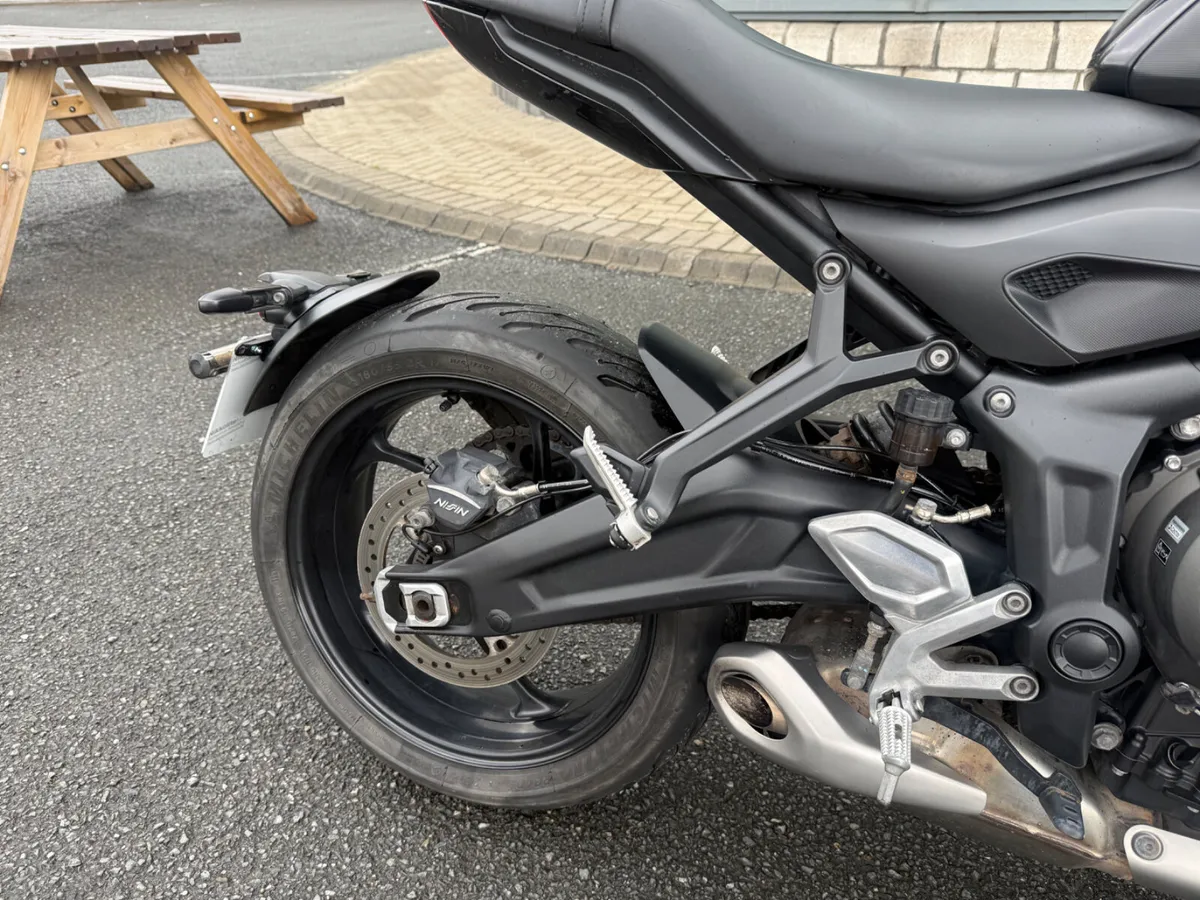 2021 Triumph Trident 660 - Image 4