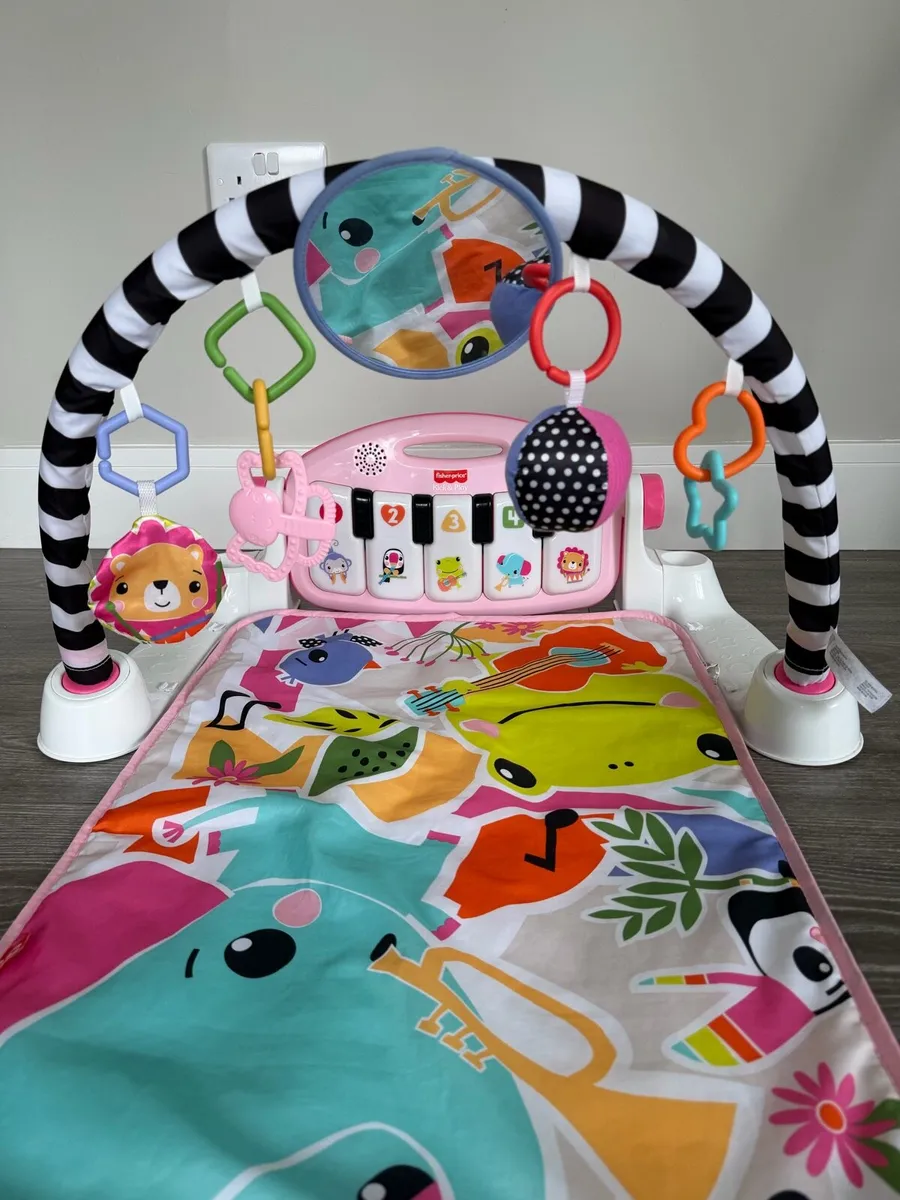 Fisher-Price Glow and Grow Kick & Play Piano Baby - Image 3