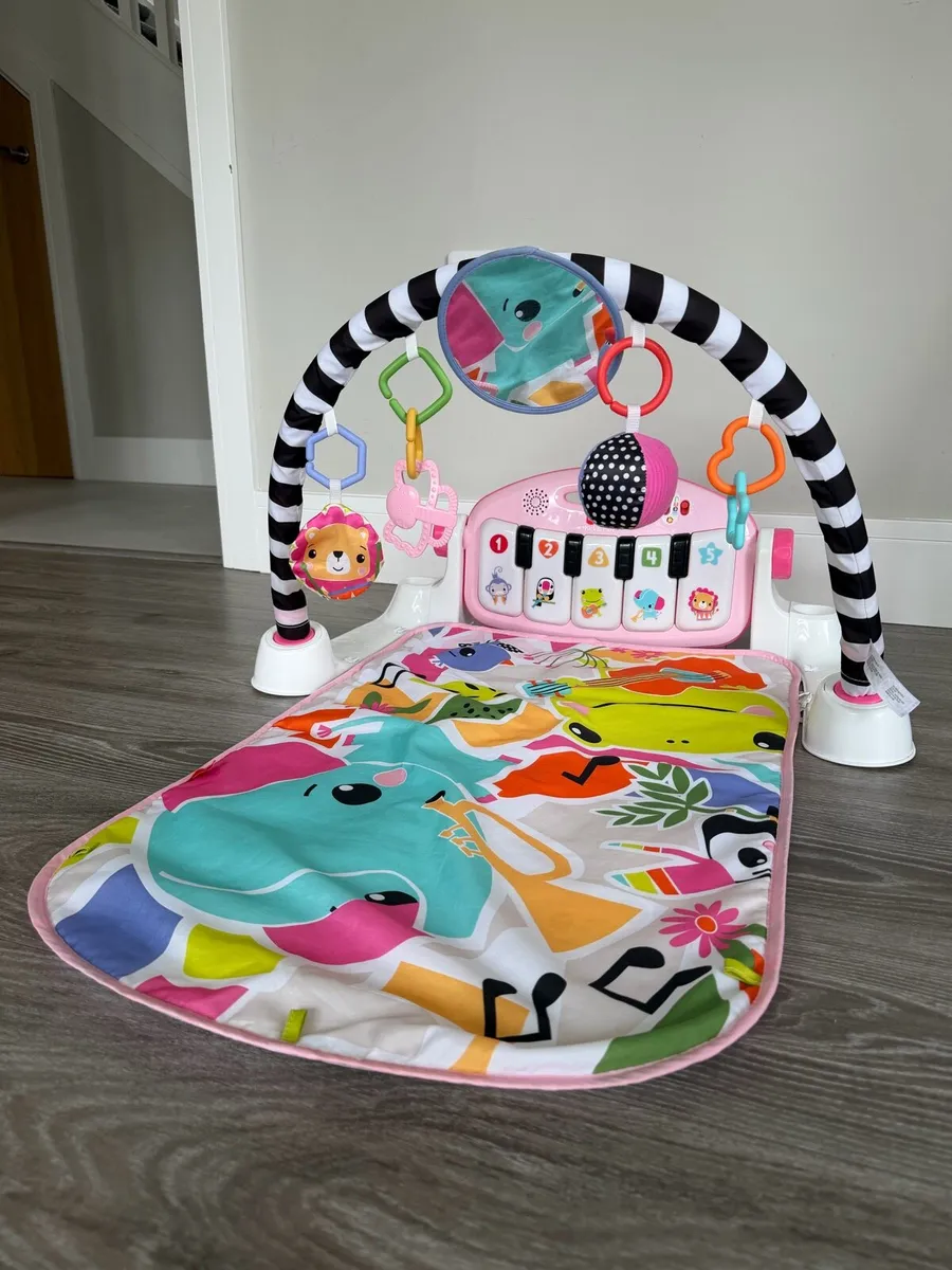 Fisher-Price Glow and Grow Kick & Play Piano Baby - Image 2