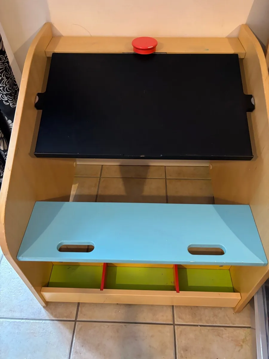 Kids Desk - Image 2