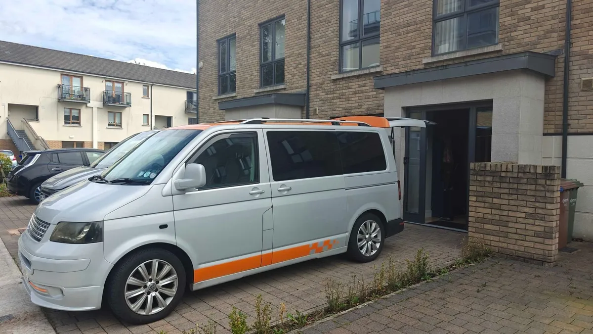 VW Transporter Campervan - Image 2