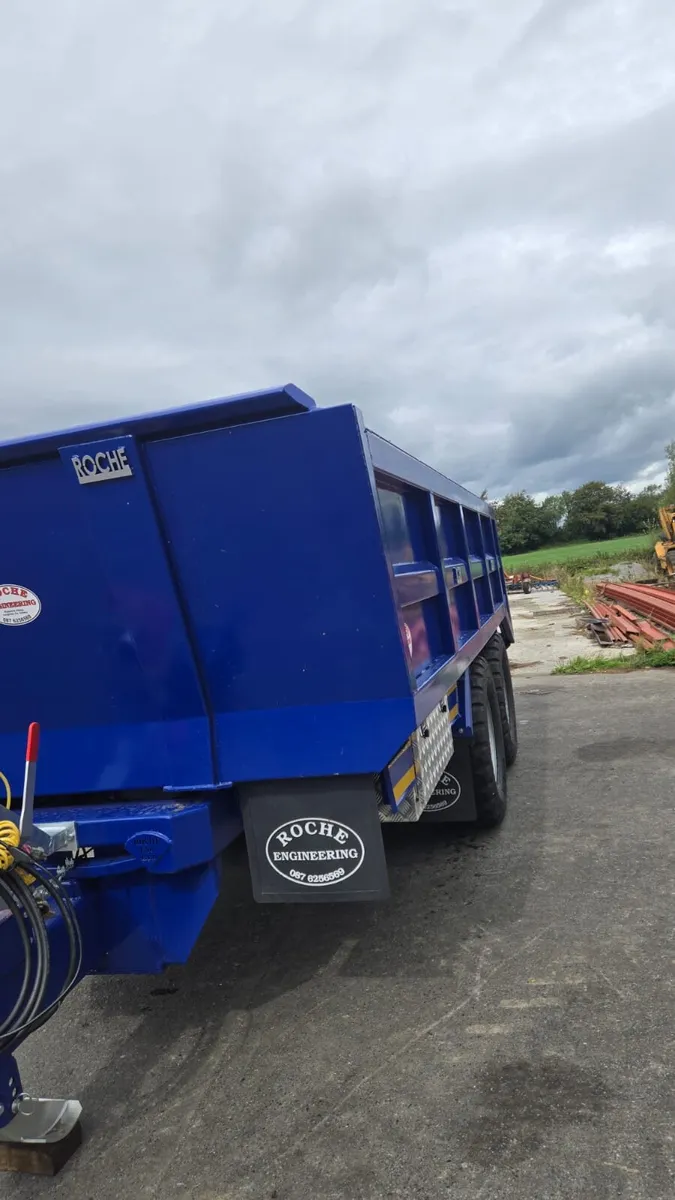 Multi purpose, dump trailer, beaver tail - Image 2