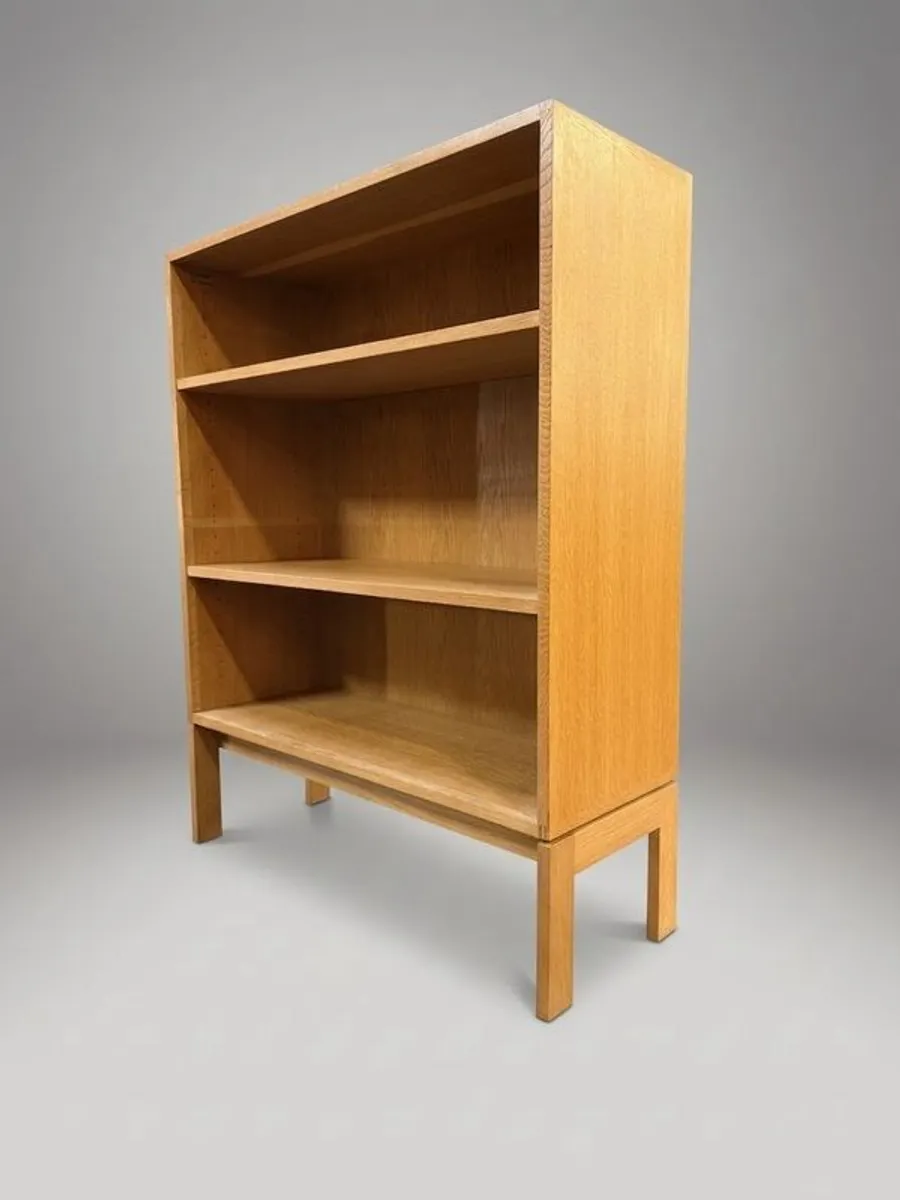 Vintage Mid-Century Modern Open Oak Bookcase with Adjustable Shelving by Henning Jenssen for Munch Mobler. - Image 1