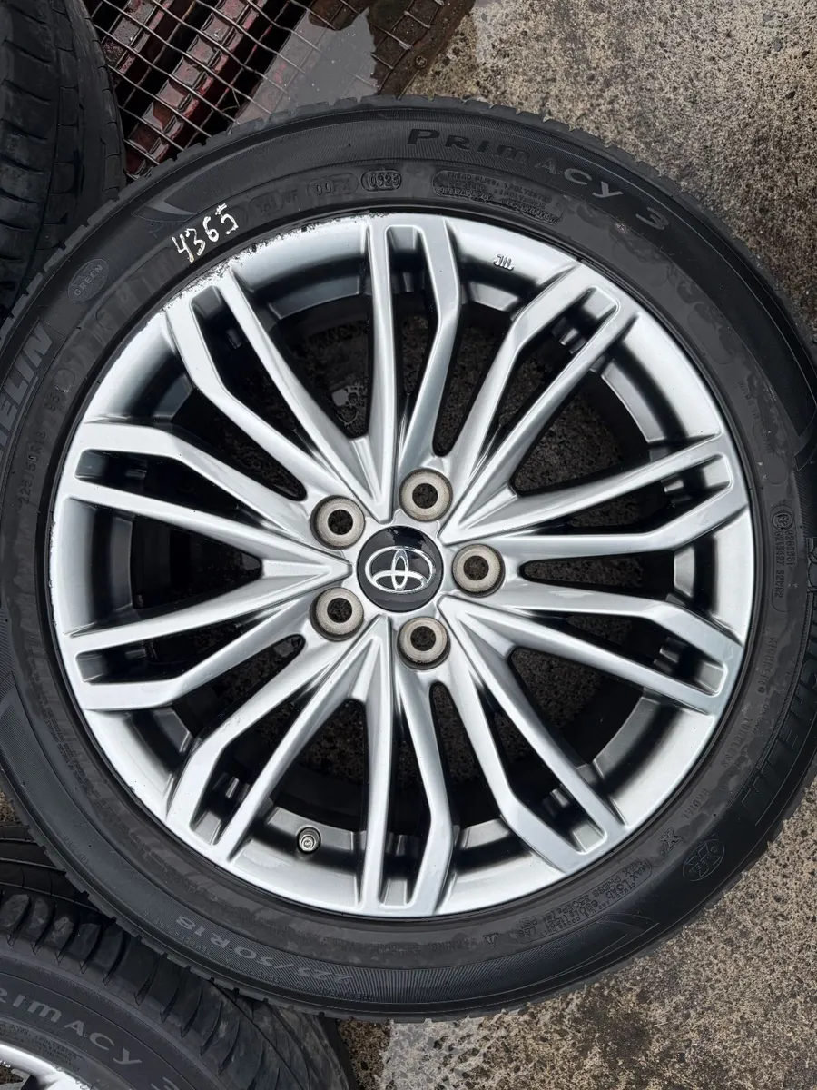 2018 TOYOTA AVENSIS 18" ALLOY WHEELS - Image 2