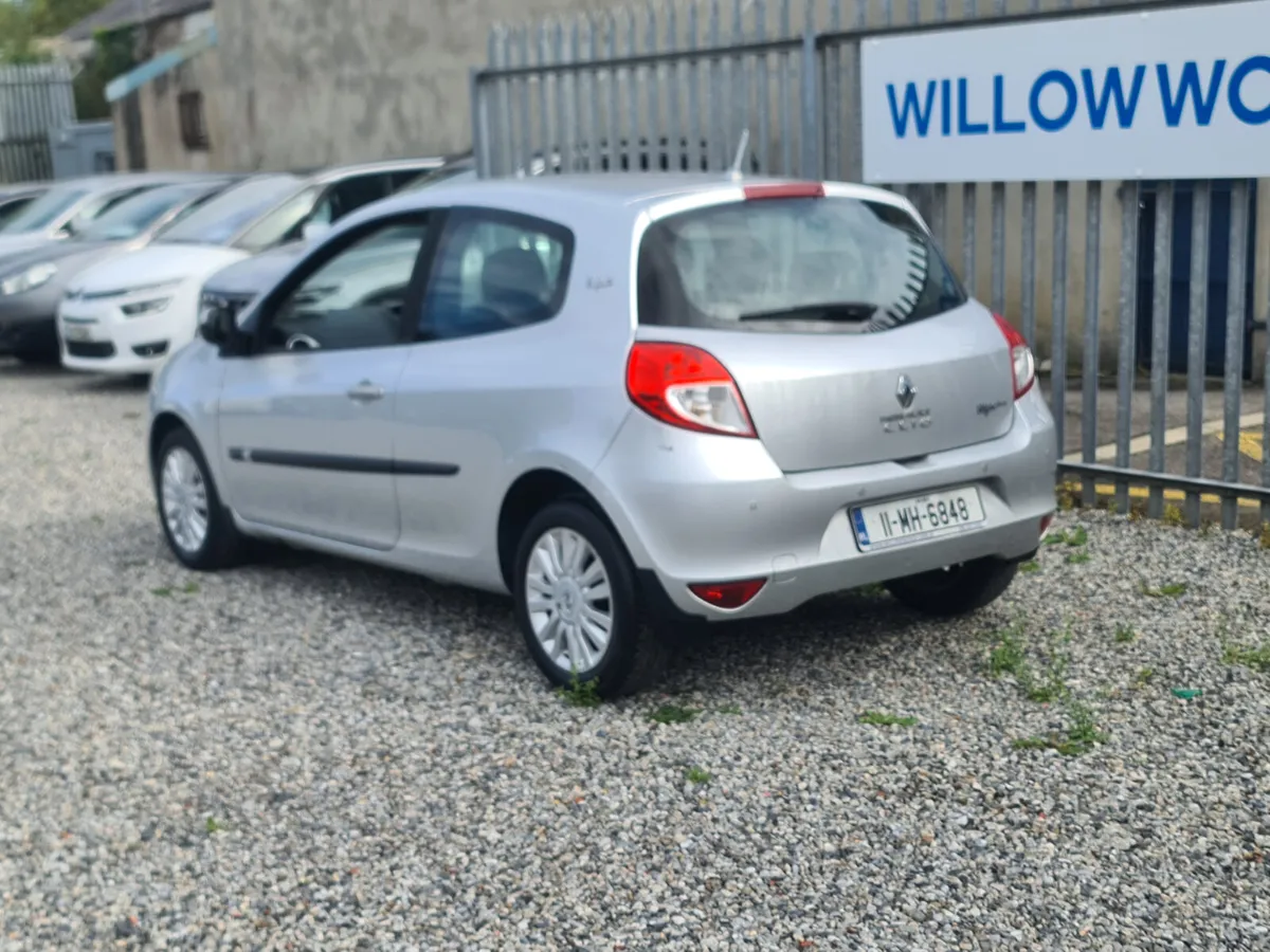 2011 Renault clio 1.1 3dr - Image 4