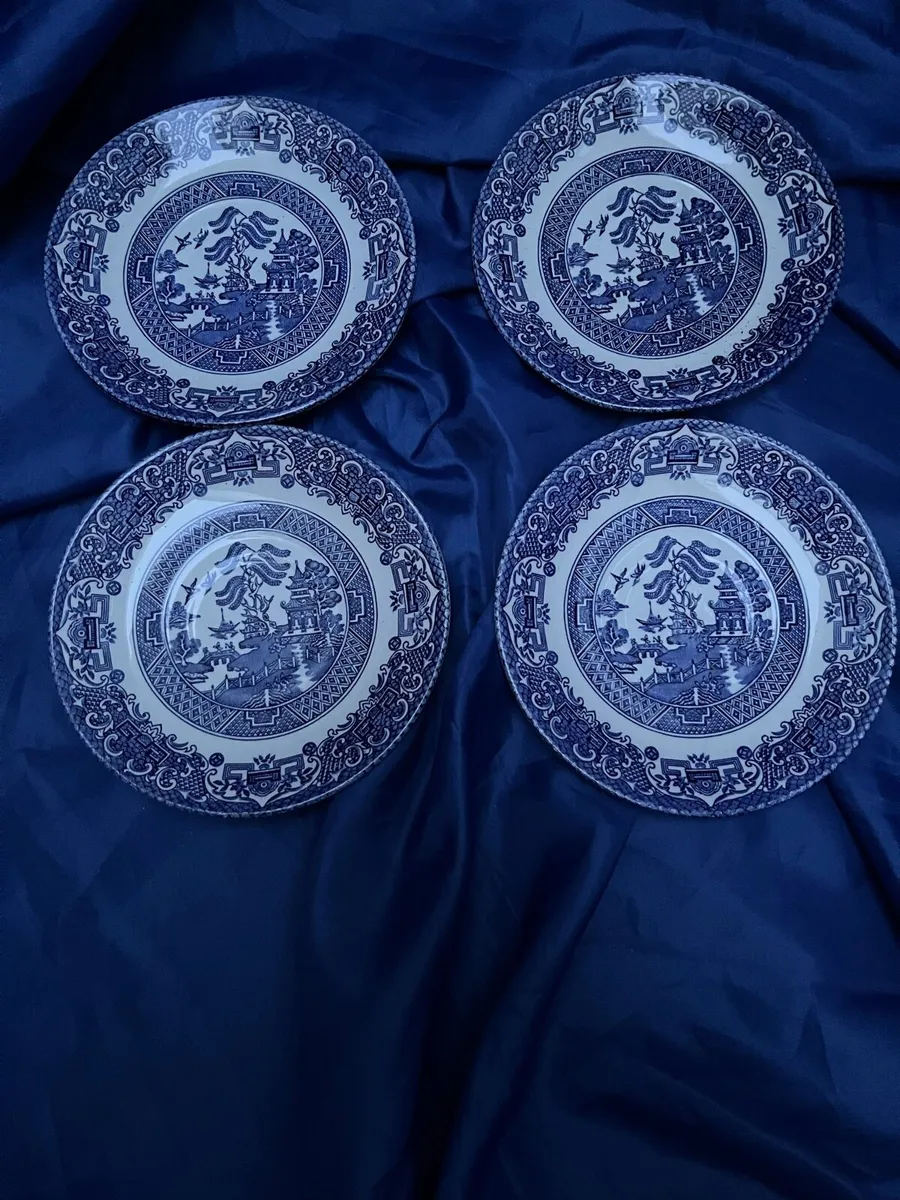 Old willow plates - Image 4