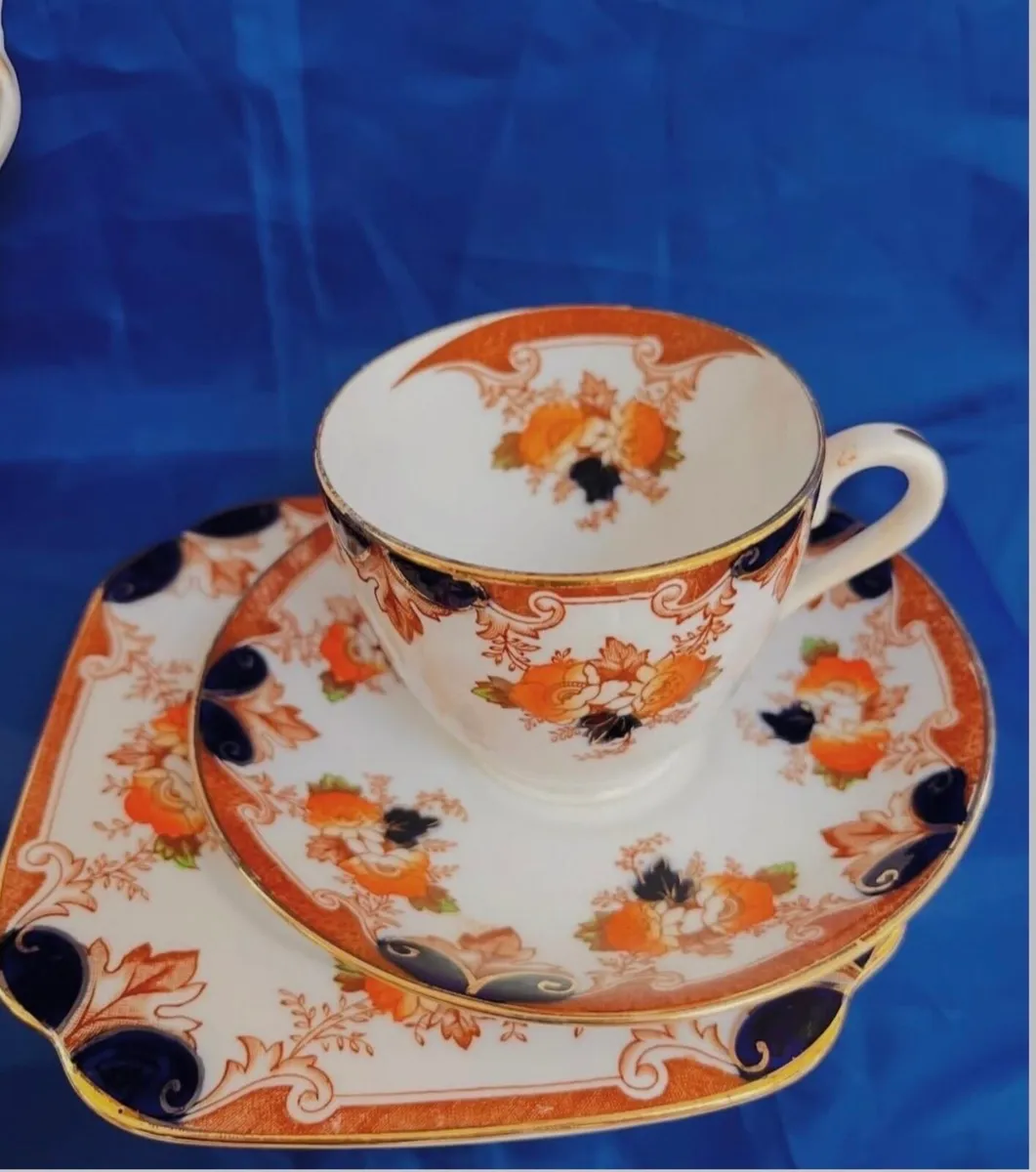 Roslyn China Teaset - Image 2
