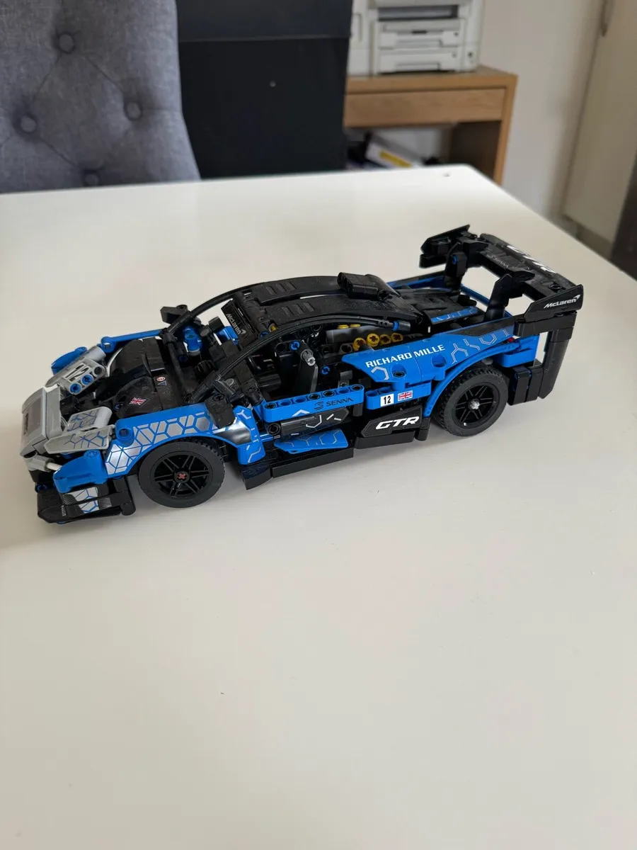 Lego 42123 - Image 2