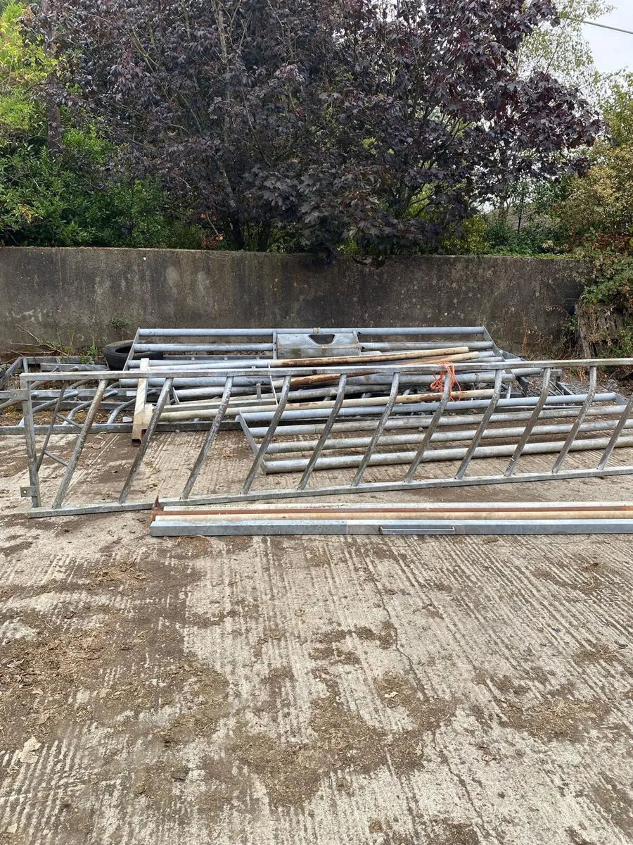 Galvanized feed rails and fittings - Image 3
