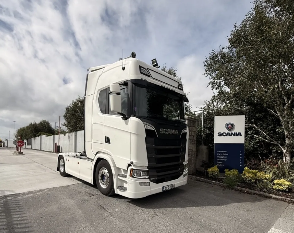 2022 Scania 590S 4x2. One owner from new. Ref:2632 - Image 1