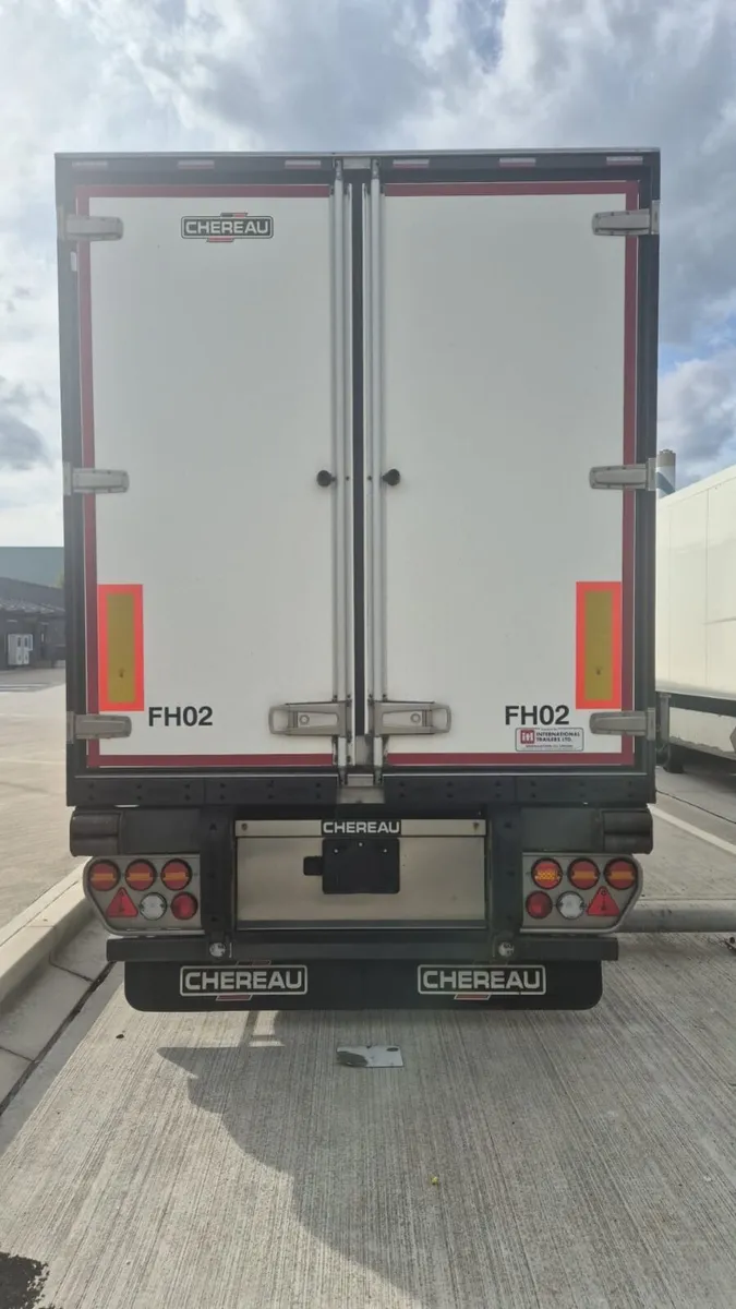2022 chereau single temp fridge trailer - Image 2