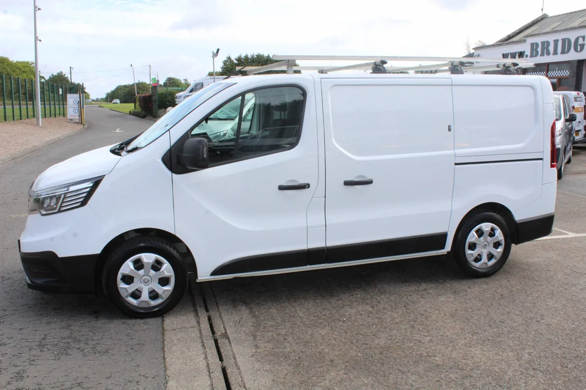 2023 Renault Trafic SL28 Business+ - Image 4