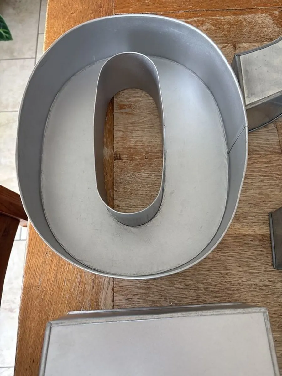 cake tins - Image 2