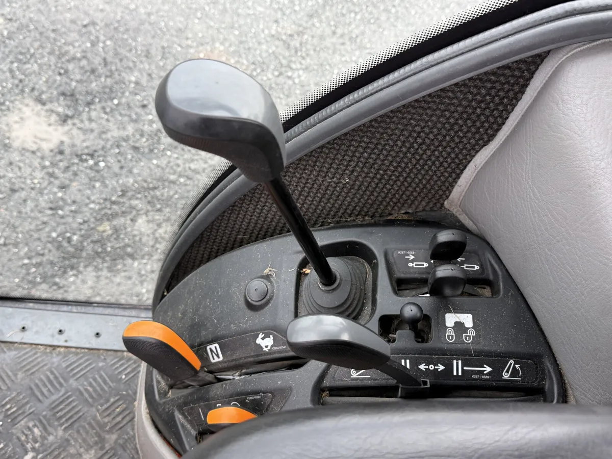 2023 Kubota BX-231 Cab - Image 3