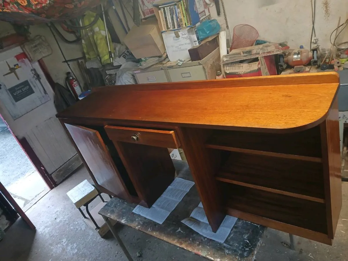 Vintage desk - Image 2