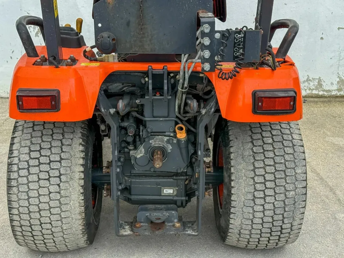 Kubota BX2350 Compact Tractor - Image 2