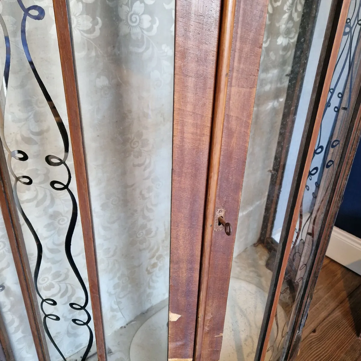 Half Moon Cabinet - Image 2