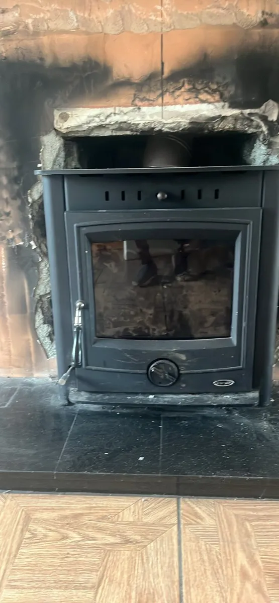 Stove and back boiler system - Image 2