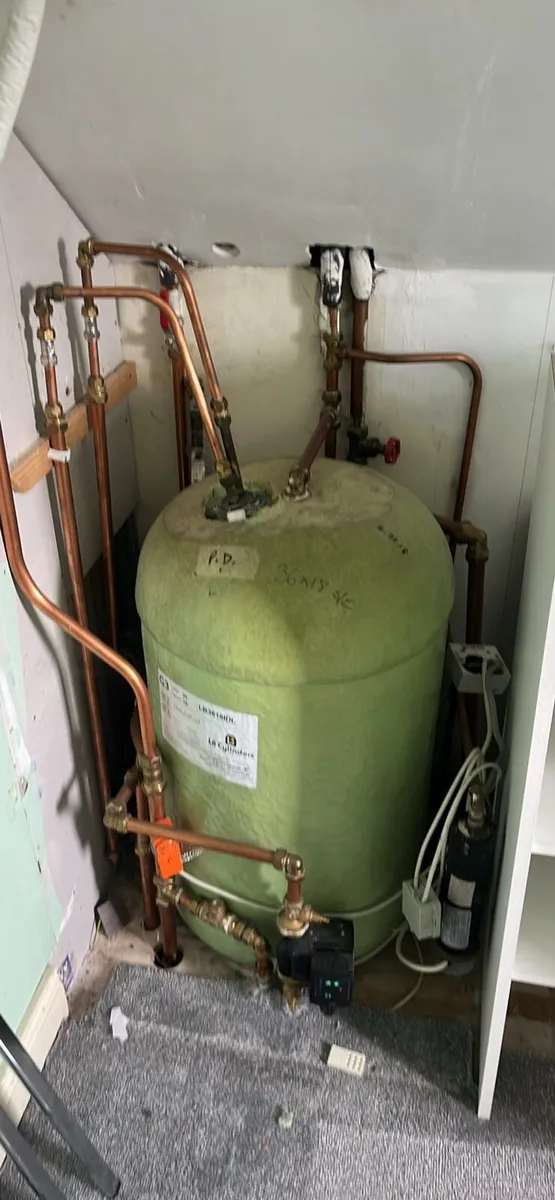 Stove and back boiler system - Image 3