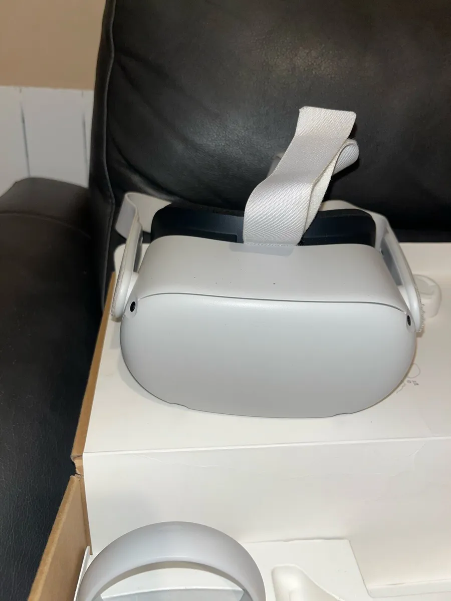 VR Oculus Meta Quest 2 256gb - Image 3