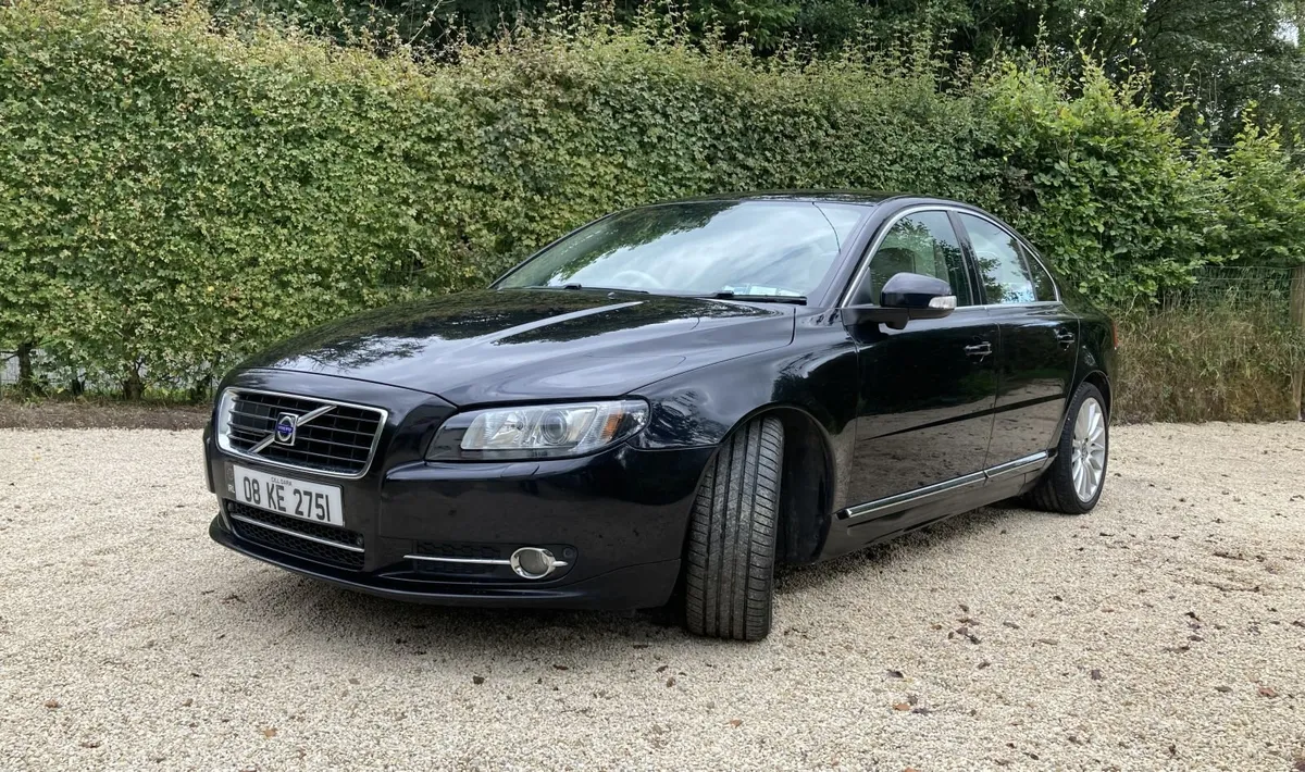 Volvo S80 3.2 - Image 1