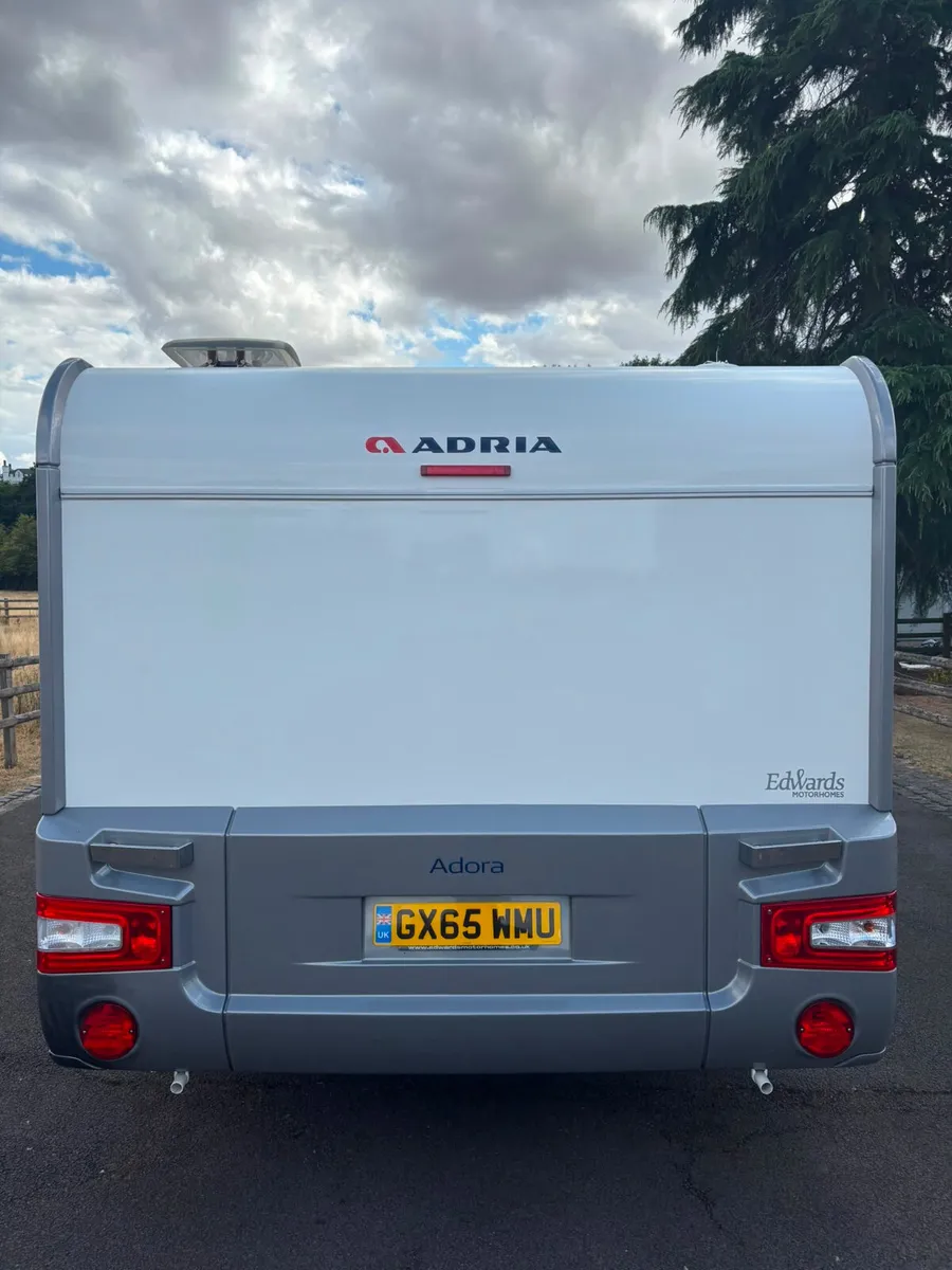 ADRIA ADORA 613DT ISONZO – 8FT WIDE LUXURY - Image 4